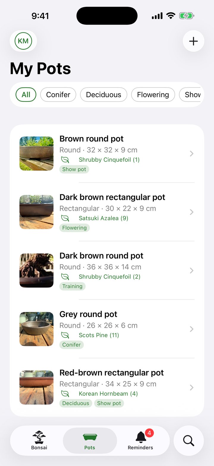 The Pots tab listing five pots with photo, shape, measurements and the tree each one holds